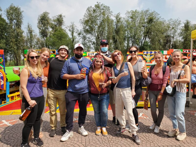 Trajinera in Xochimilco - Image 5